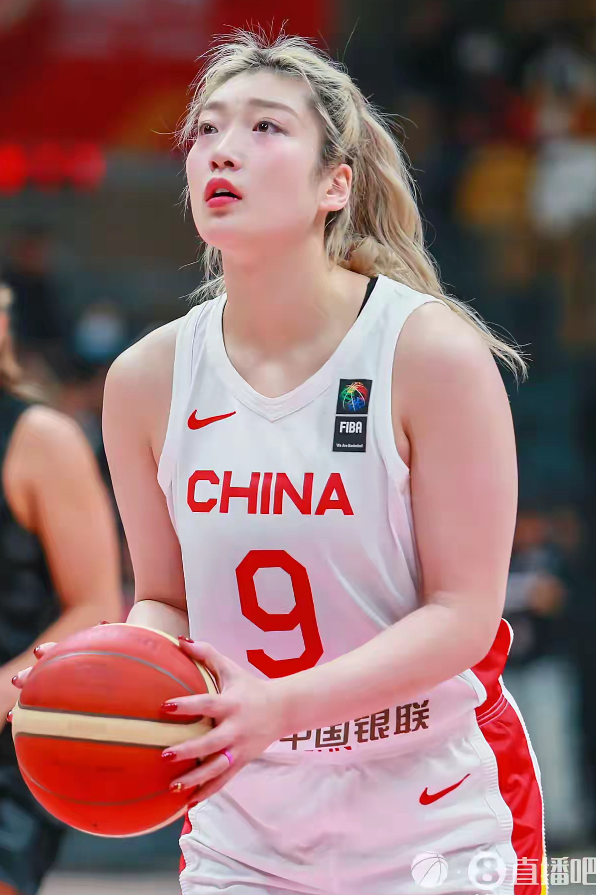 塞尔维亚女篮青年队斩获冠军