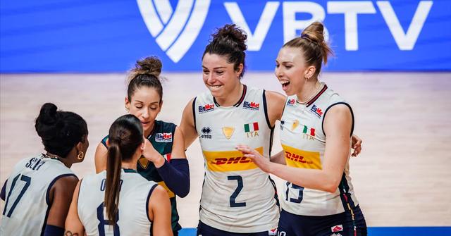 包含意大利队伍获得团体赛亚军，展现实力的词条