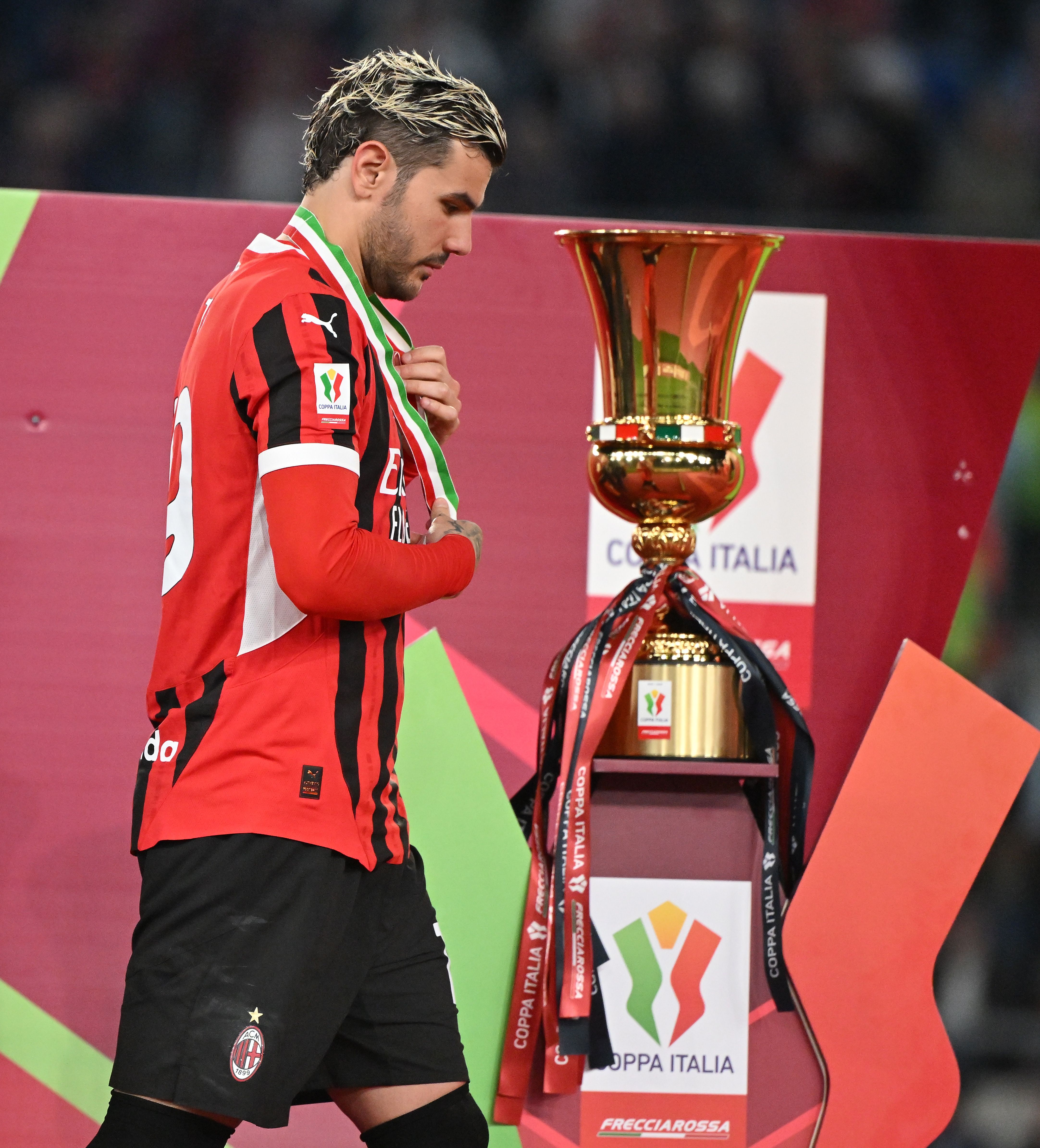 包含青年足球锦标赛:意大利队夺得冠军的词条 包含青年足球锦标赛:意大利队夺得冠军的词条