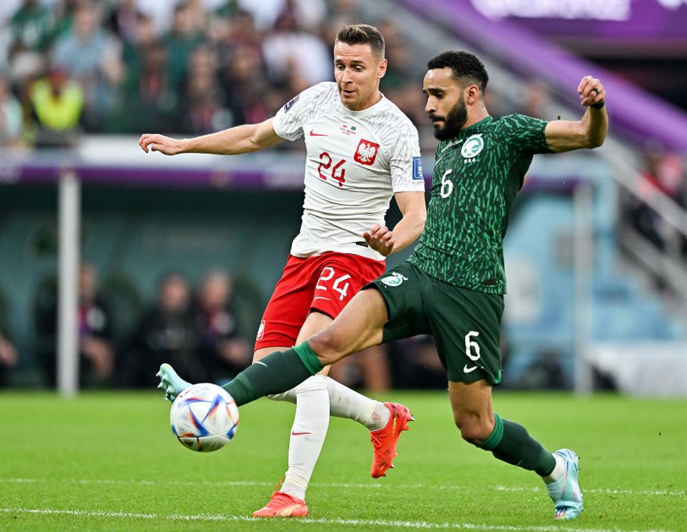 波兰轻取瓦伦西亚，布鲁诺·费尔南德斯绝境逆转的简单介绍